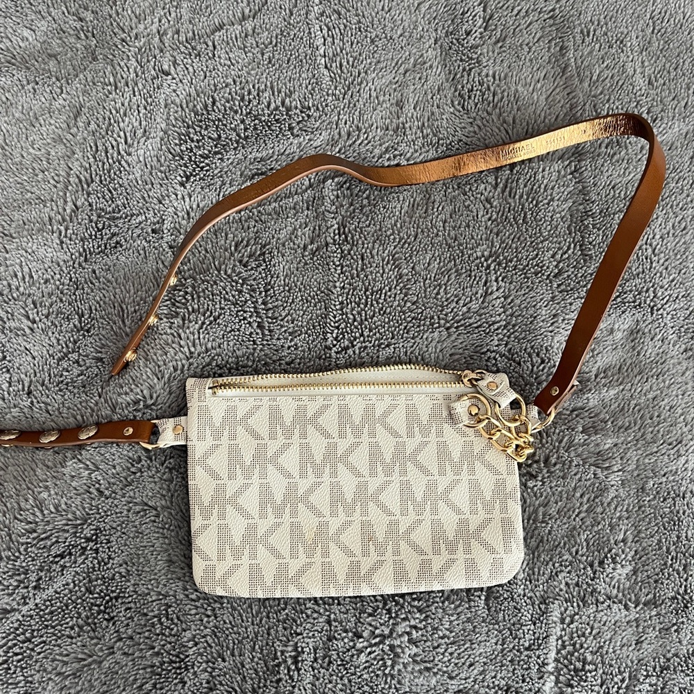 Michael kors belt bag